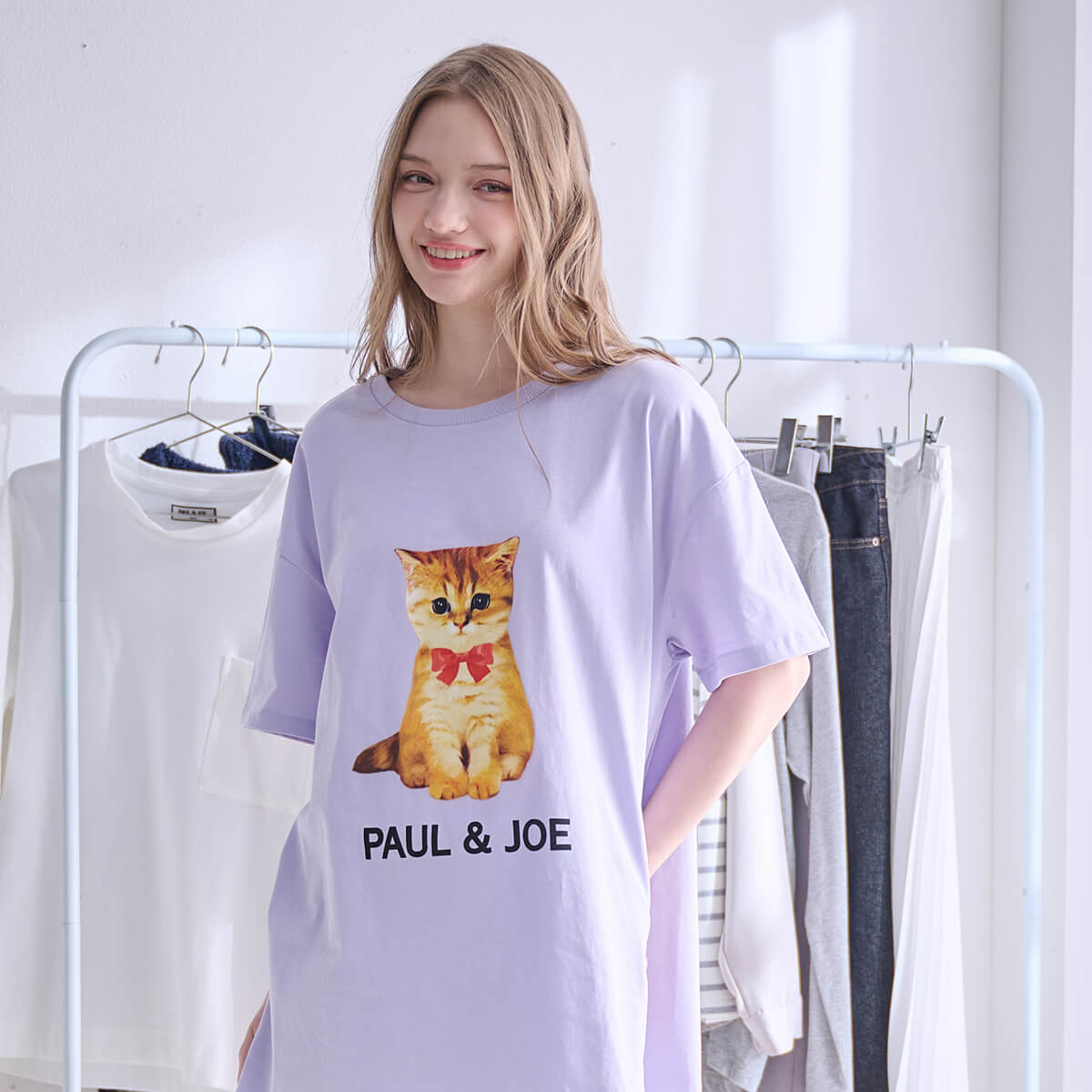 お座りヌネット ビックTシャツ | 【公式】ポール アンド ジョー ルーム