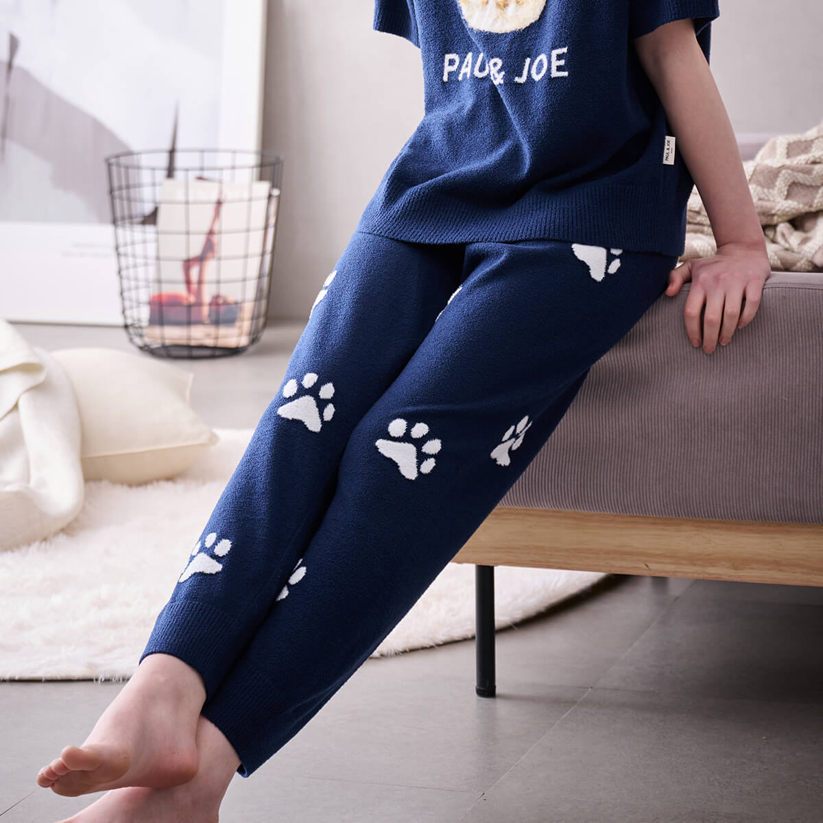 【3月18日限定ポイント10倍】【PAUL&JOE】ランダム猫足跡夏ニットロングパンツ
